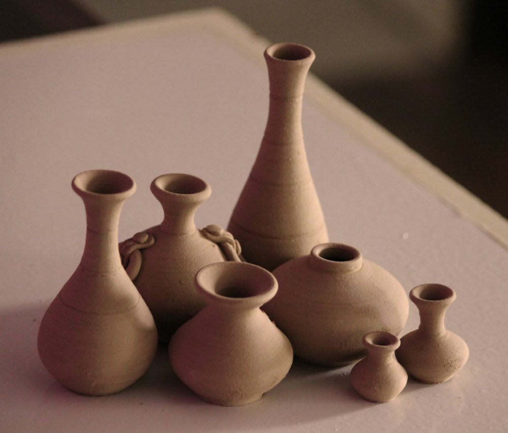 Piezas de barro hechas a mano